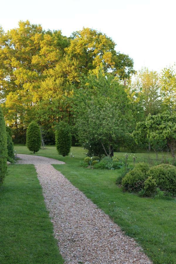 Le Bourgis Bed and Breakfast La Chapelle-Montligeon Eksteriør billede